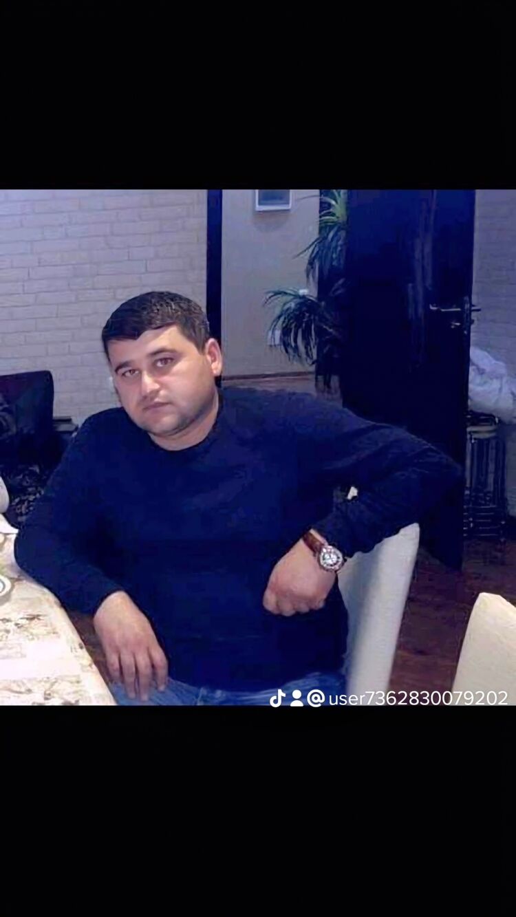  47940635  Elcin, 35 ,    
