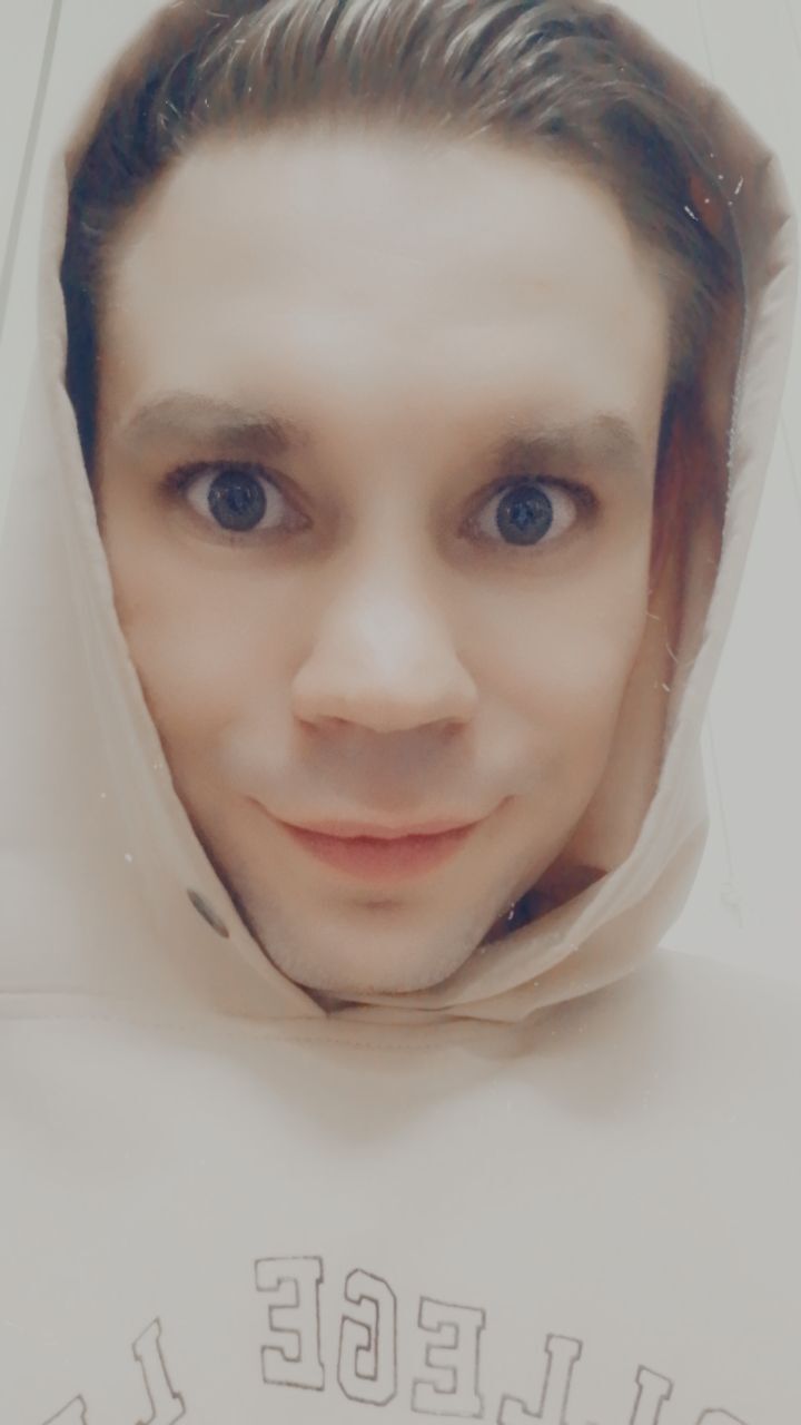  45565285  Sergey, 24 ,    