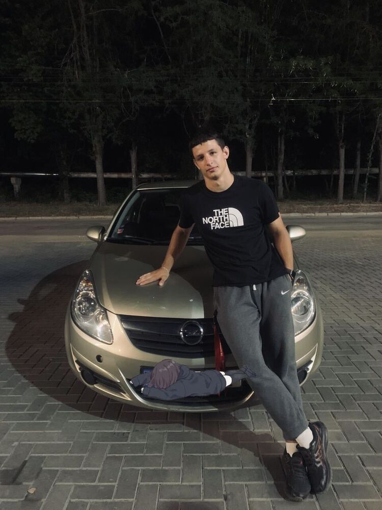  44904775  , 20 ,    