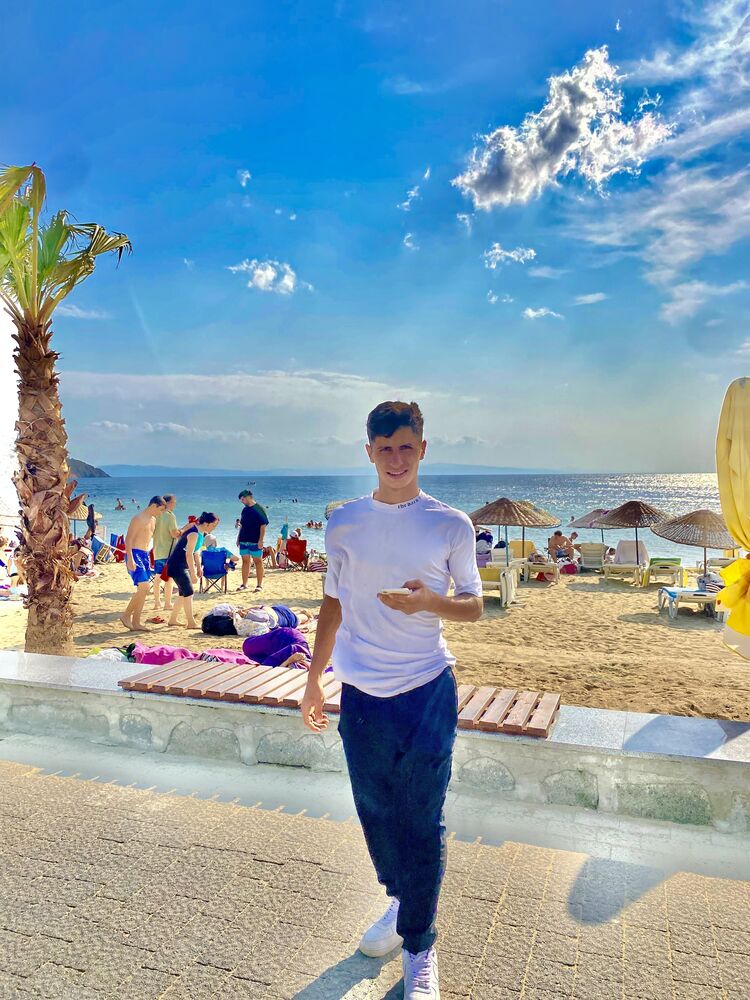  ,   Mert, 25 ,   ,   