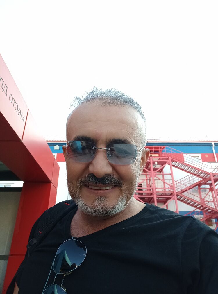  45519175  Lokman, 51 ,    