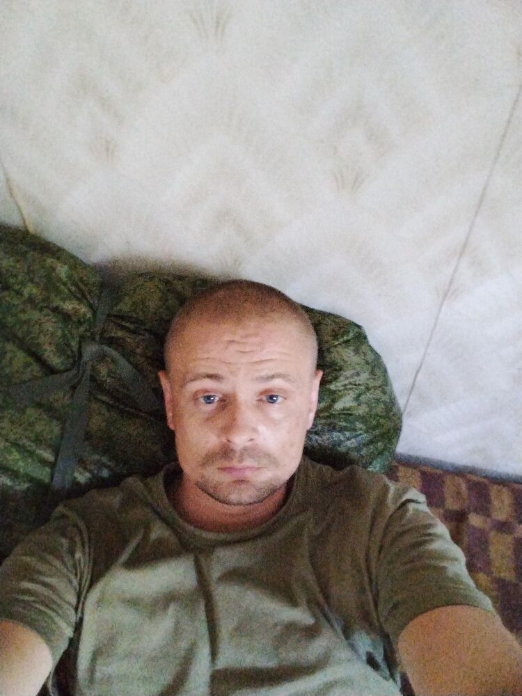  37275135  , 30 ,    