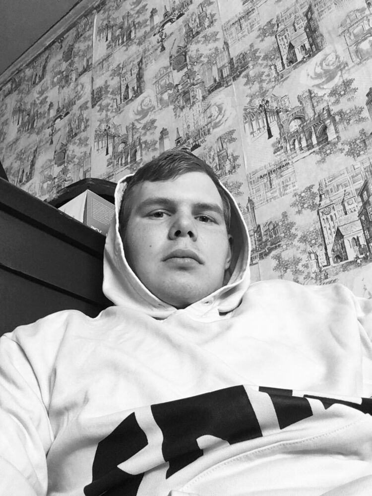  ,   Vasilij, 21 ,   ,   , c 