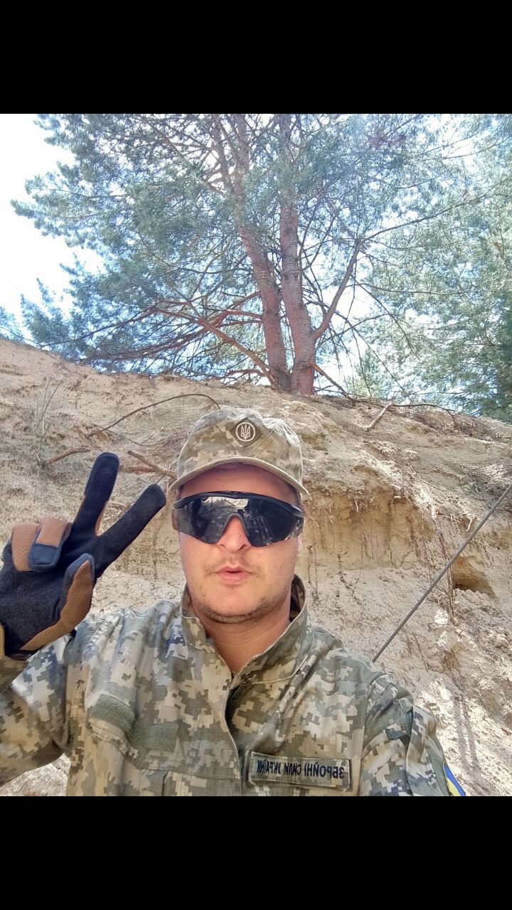  49770025  , 32 ,    