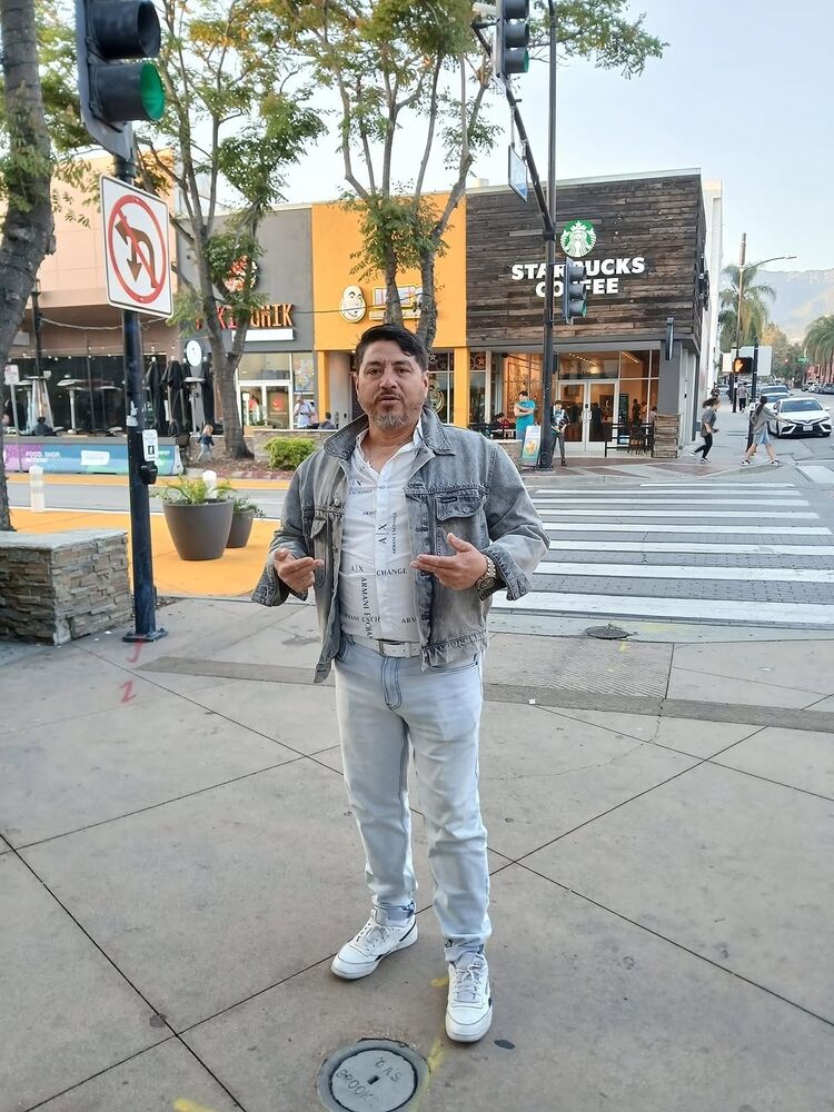  ,   Pedro, 37 ,   c 