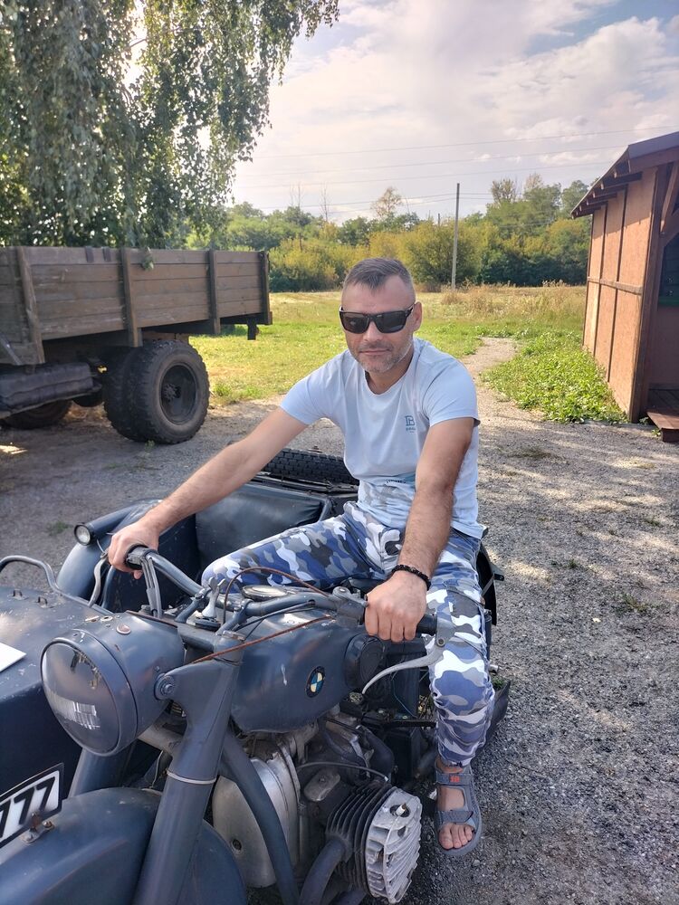  29790775  , 44 ,    