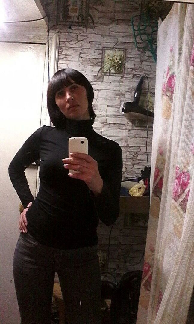 ,   Roza, 37 ,  