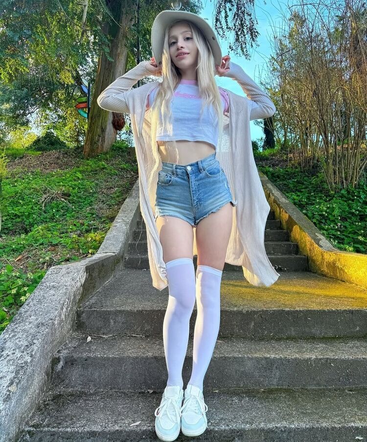  ,   , 24 ,   ,   