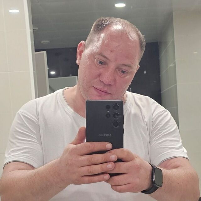  53767975  Vitalikken, 39 ,    