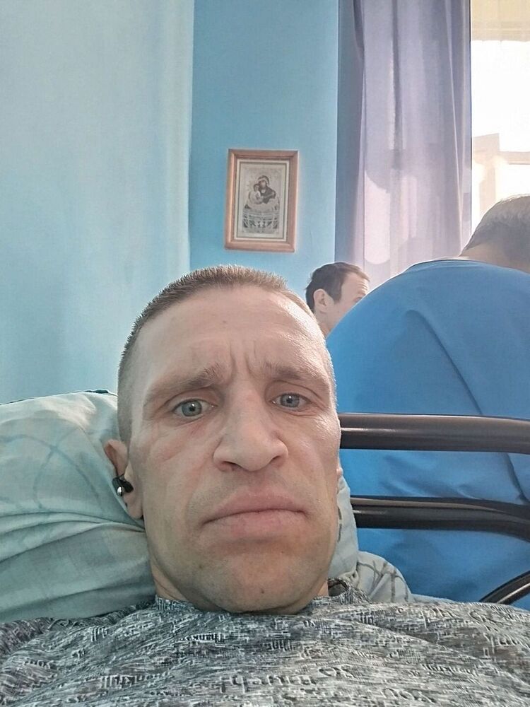  52946025  , 38 ,    