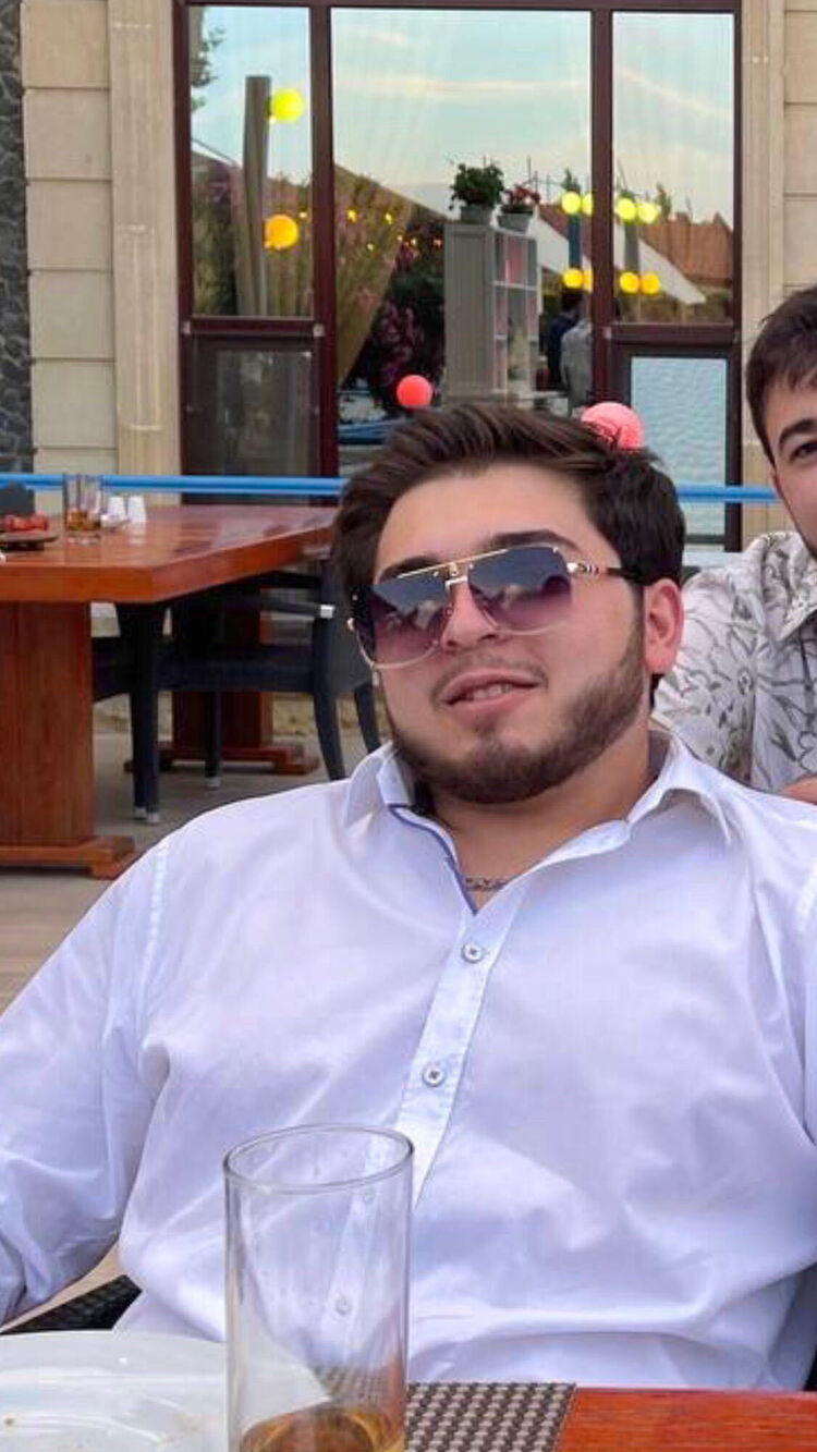  ,   Rafiq, 24 ,   ,   