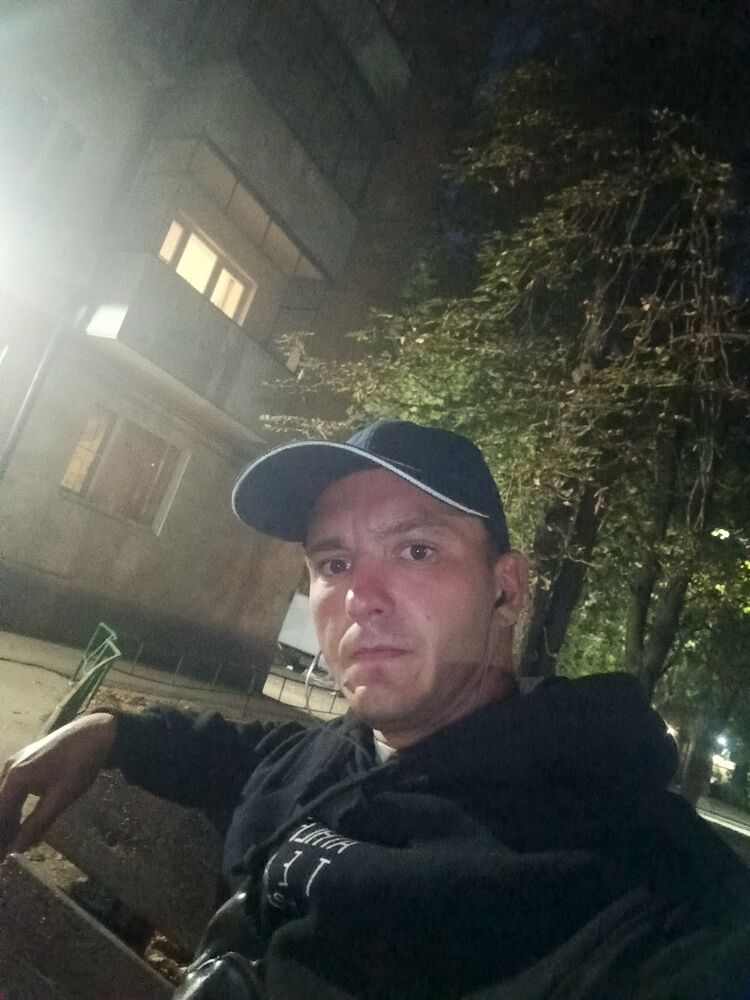  46857665  , 28 ,    
