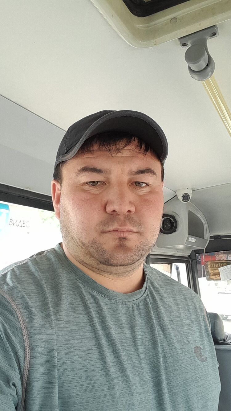  29929475  Mukhamadaziz, 33 ,    