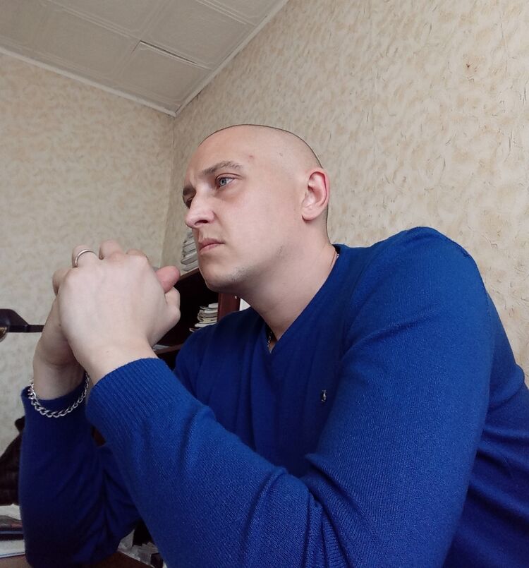  45116315  Vladimir, 37 ,    