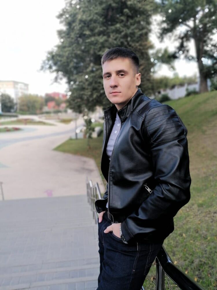  28487255  Igor, 28 ,    