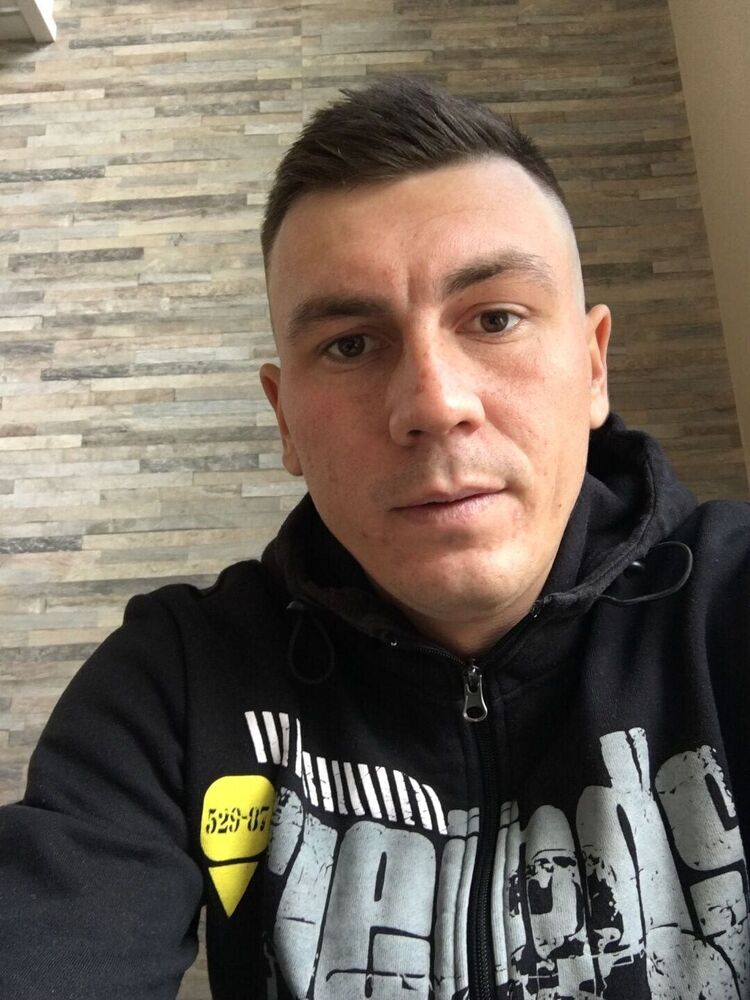  24338295  Nikolay, 31 ,    
