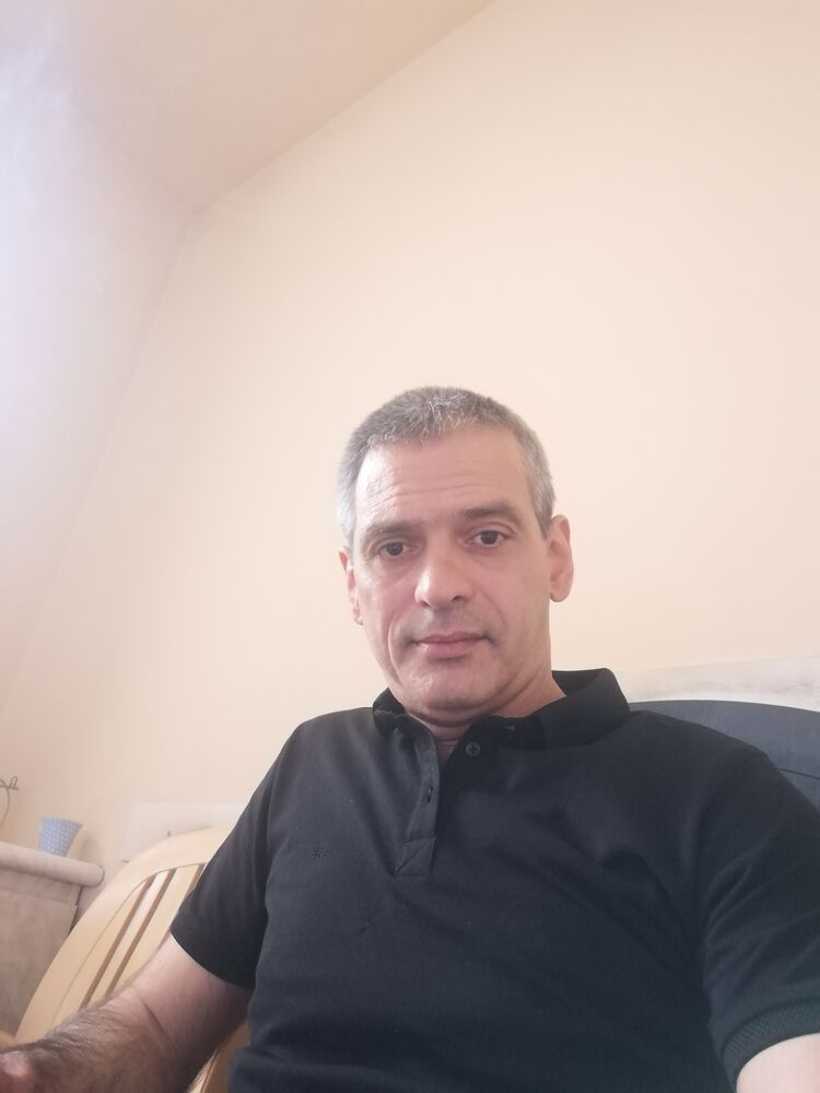  29702875  , 49 ,    