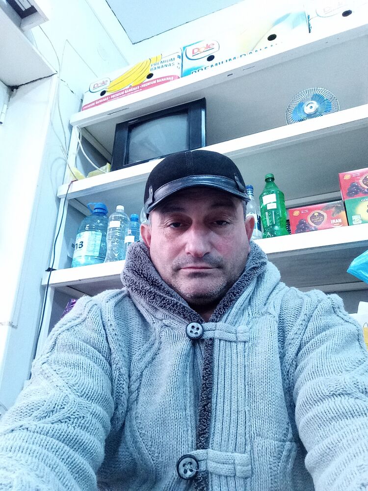  40708845  , 52 ,    