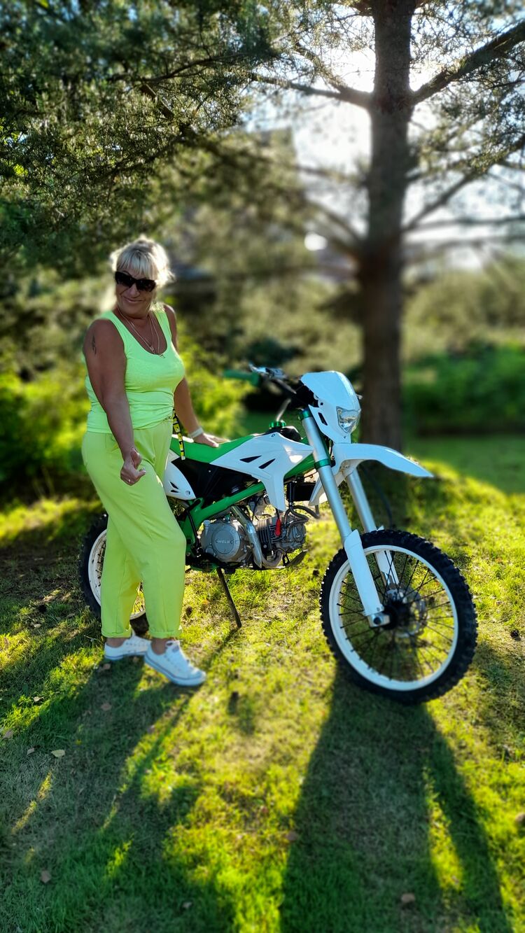  51906325  , 63 ,    -