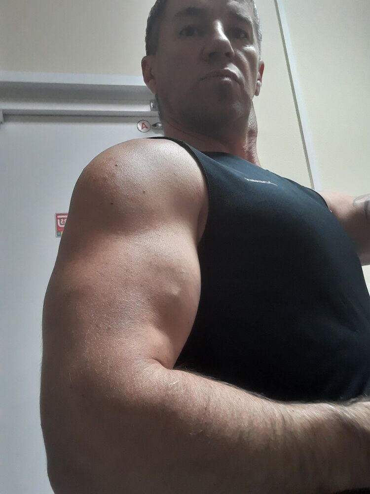  ,   Sergio, 48 ,   ,   , c 