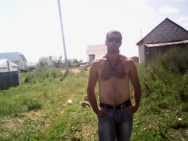  4837665  Irakli, 40 ,    
