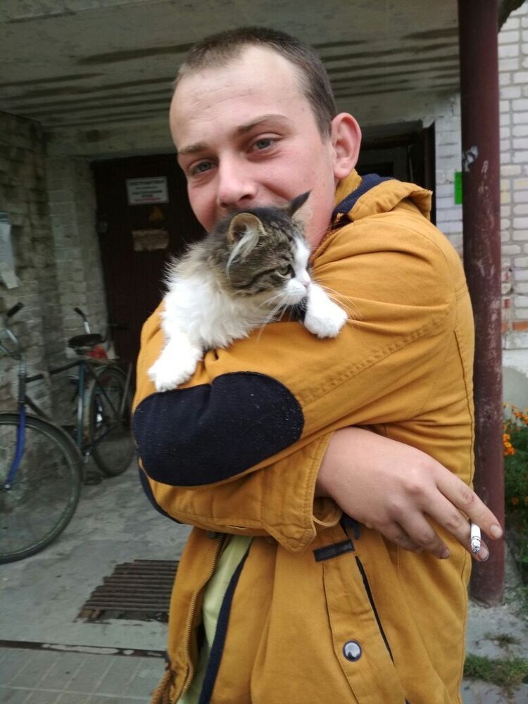  11128985  Vitalik, 32 ,    
