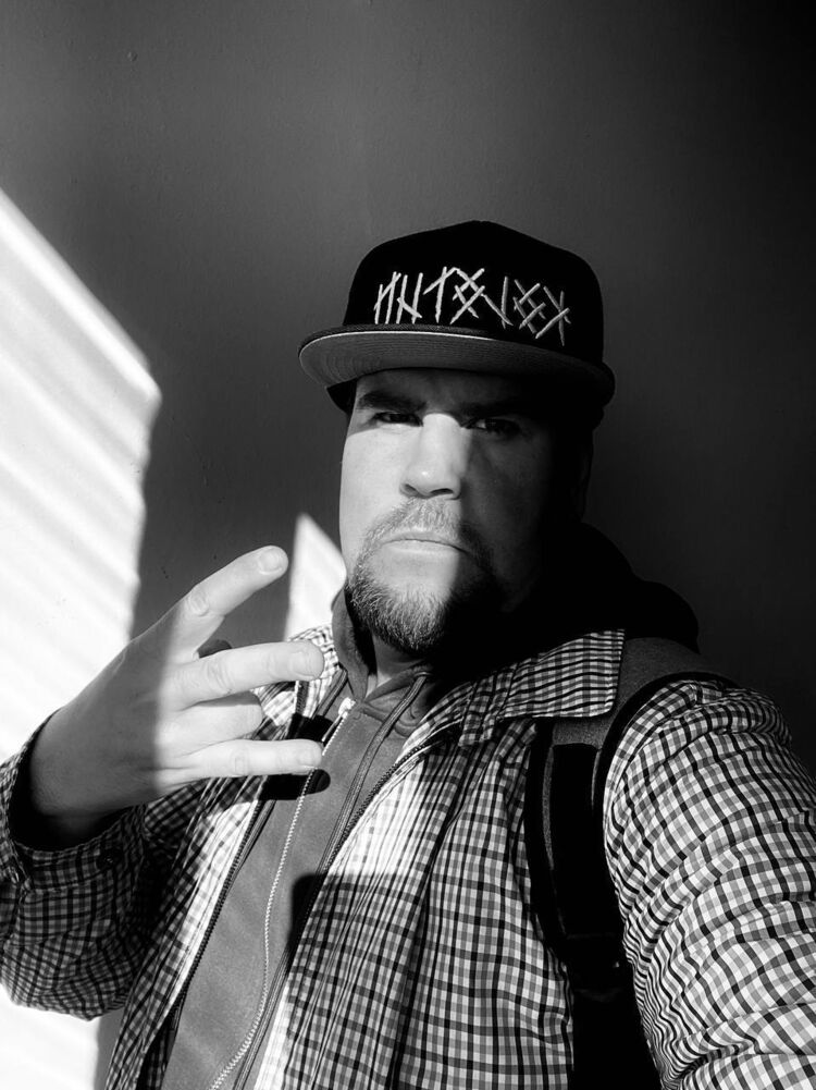  ,   Cashboy, 33 ,   ,   