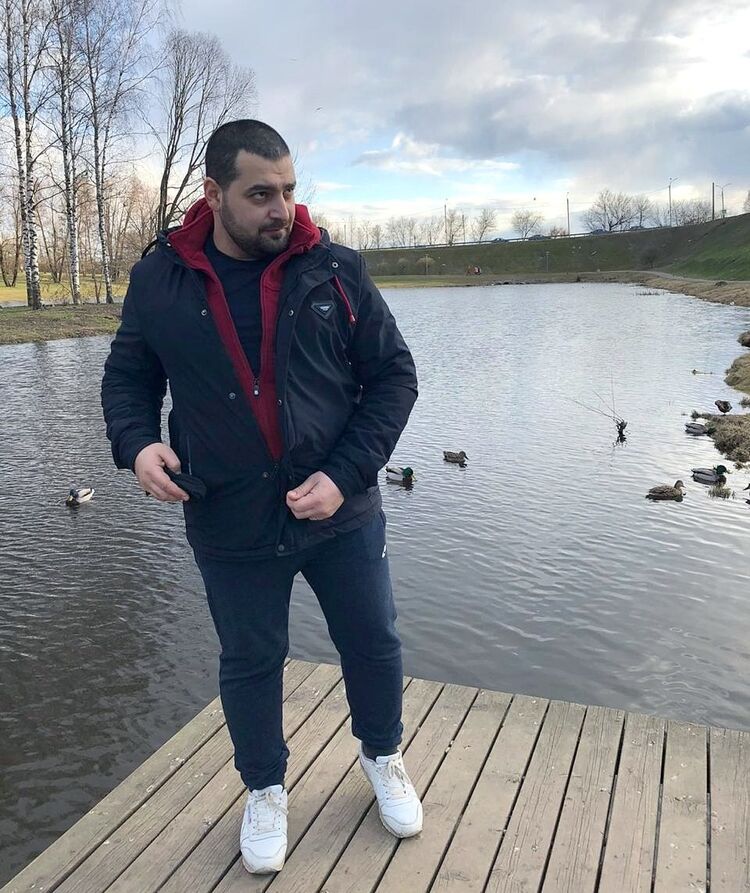  19389435  Shahin, 38 ,    