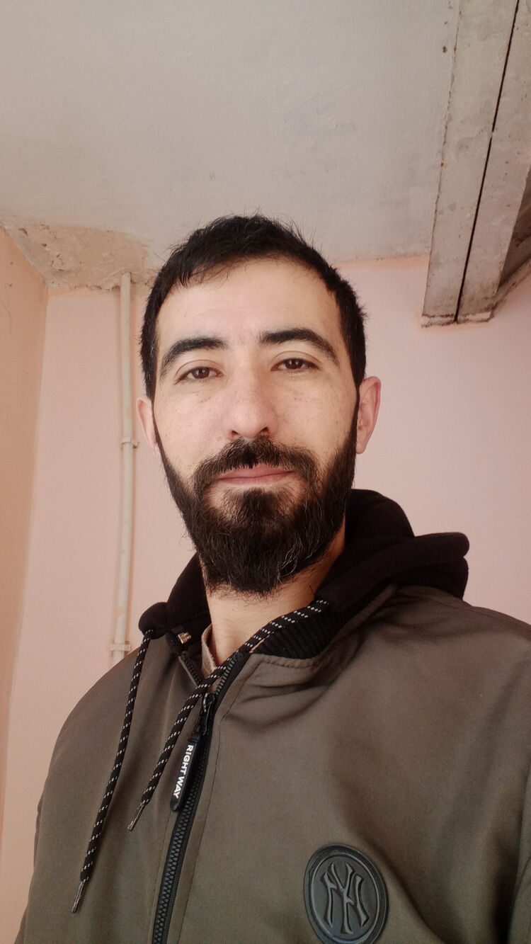  26639225  Muzaffer, 38 ,    