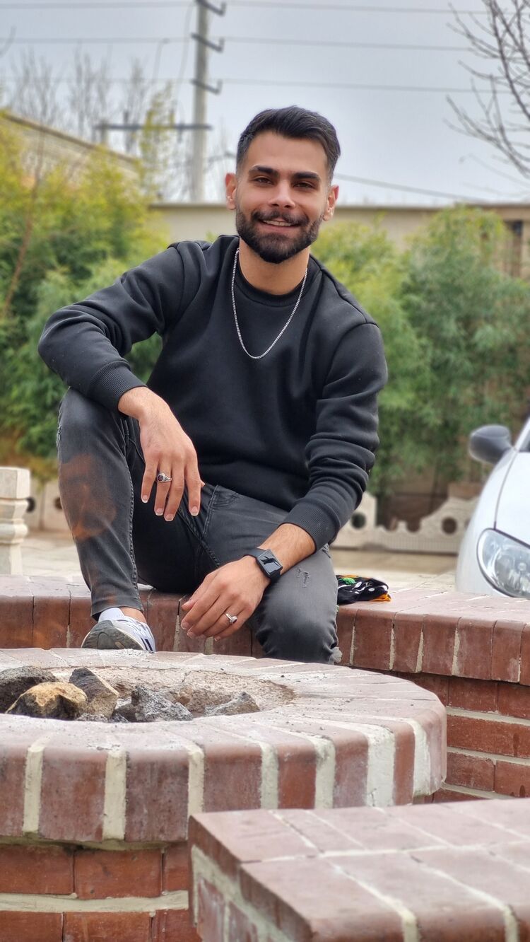  Anjou,   Amir, 27 ,   ,   