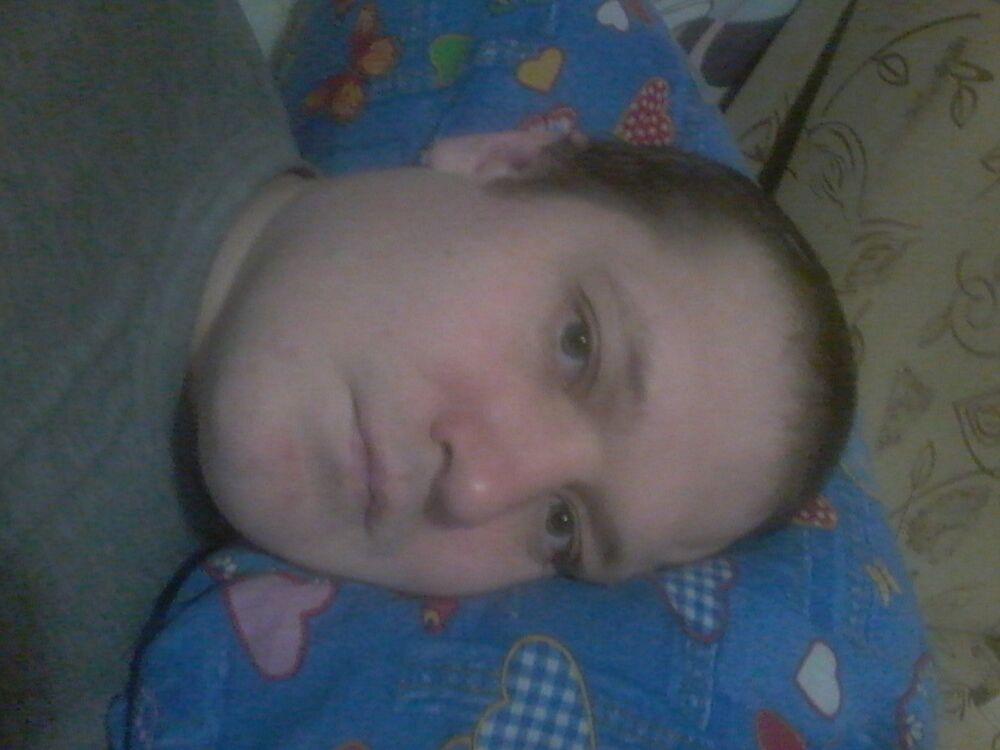  18329685  Anbrej, 39 ,    