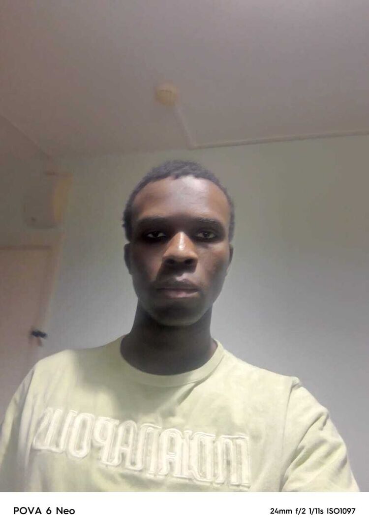  ,   Farouk, 29 ,     