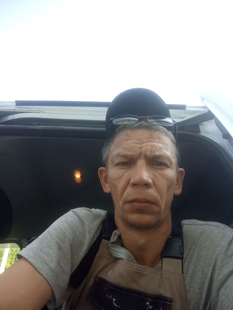  52898095  , 41 ,    