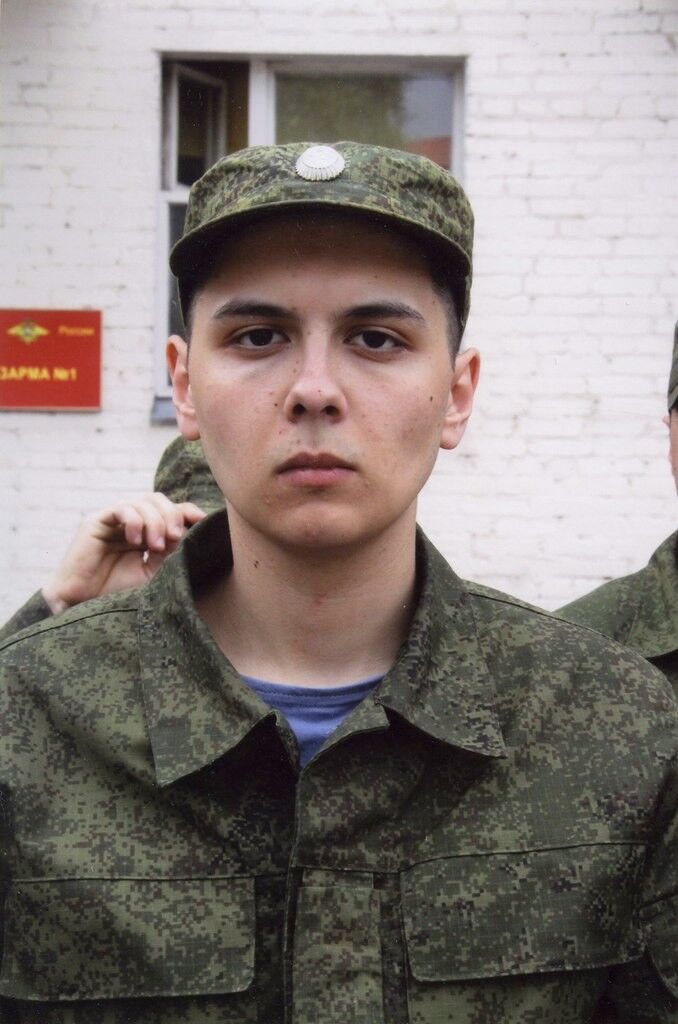  4143685  Maxim, 34 ,    