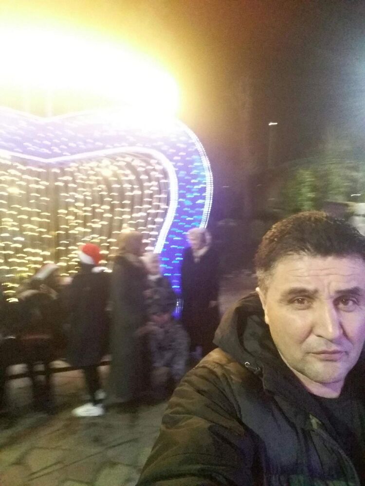  54423085  SHEDIALI, 46 ,    