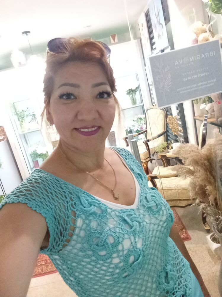  ,   Zhannat, 51 ,   c , 