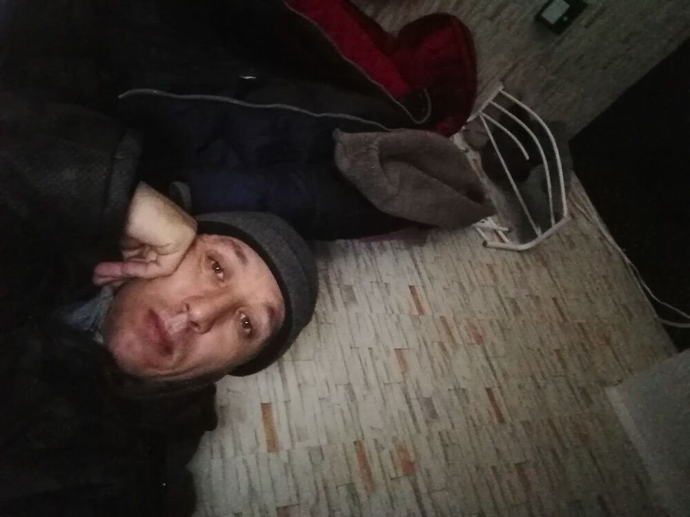  24949965  Timur, 42 ,    