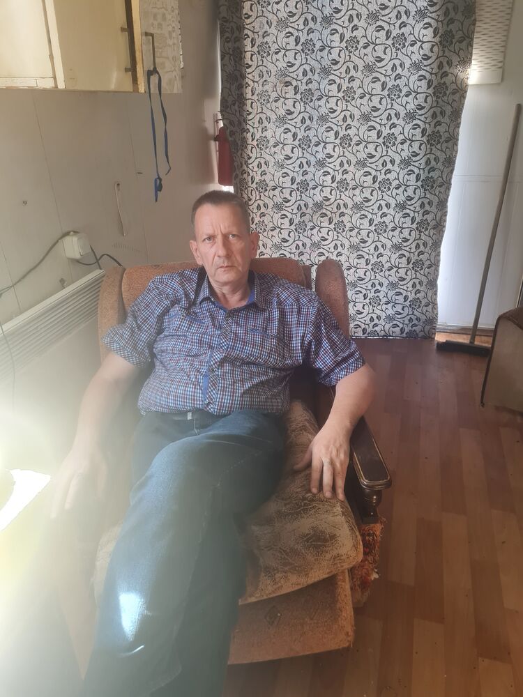  37840585  , 54 ,    