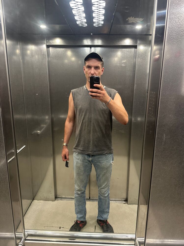  52988185  , 38 ,    