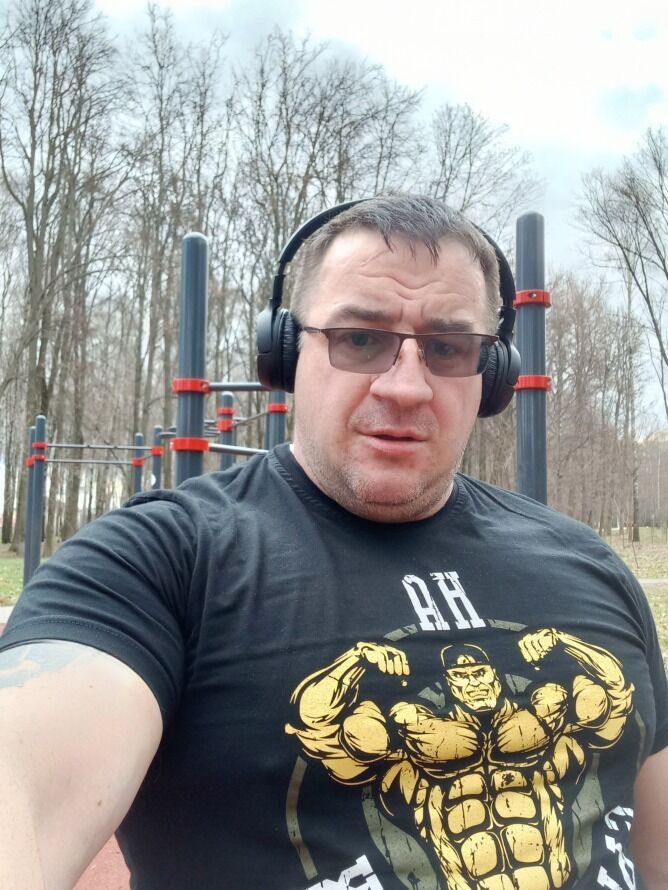  31164415  Igor, 45 ,    
