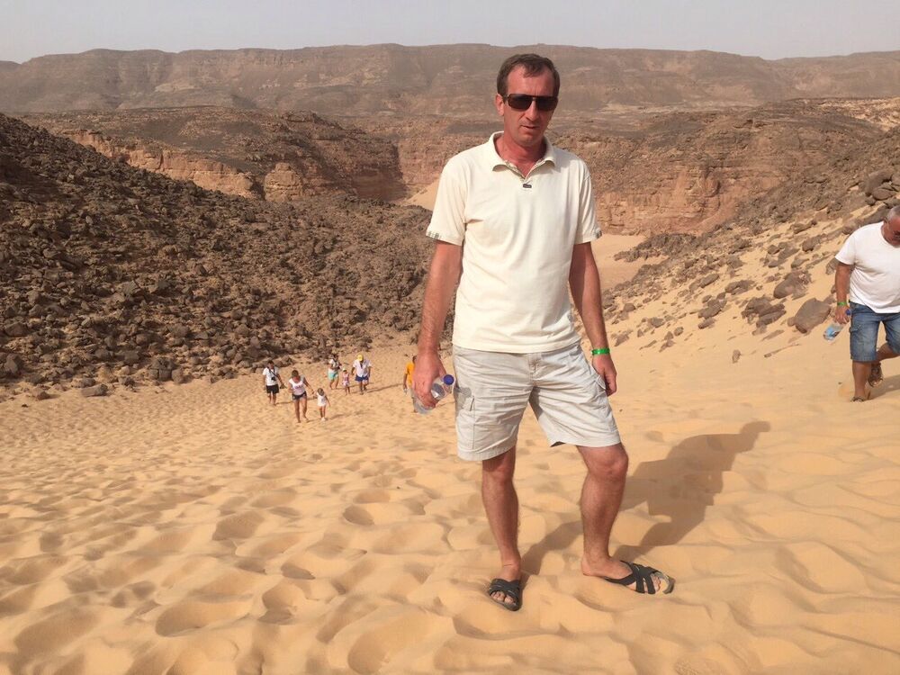  30435685  Oleg, 47 ,    -