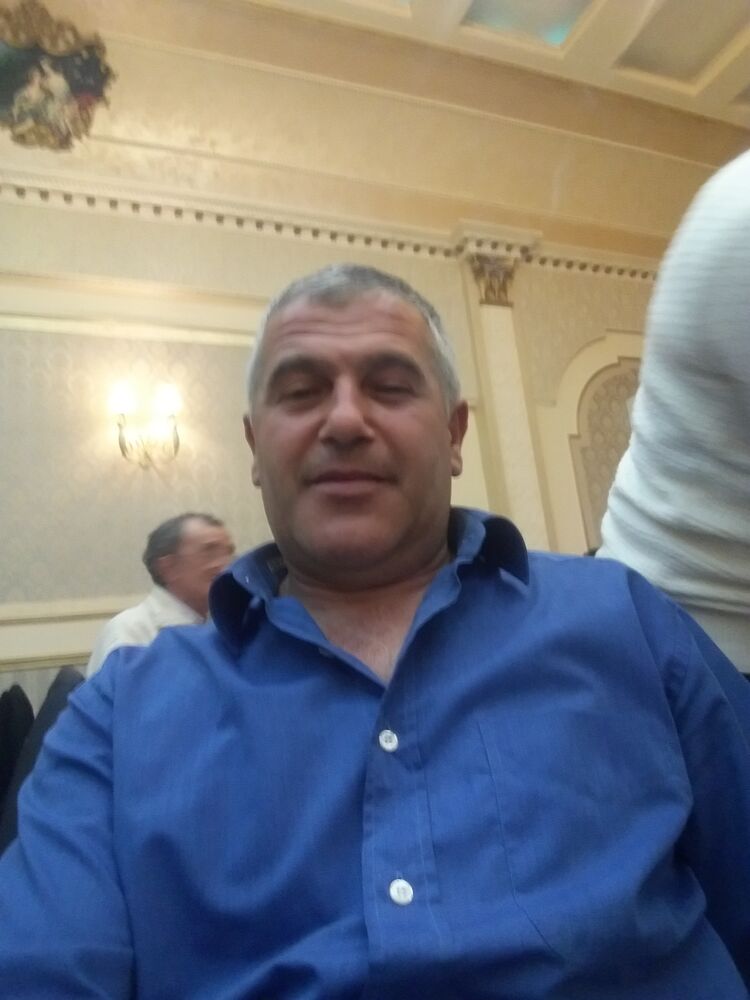  25395245  Artak, 44 ,    