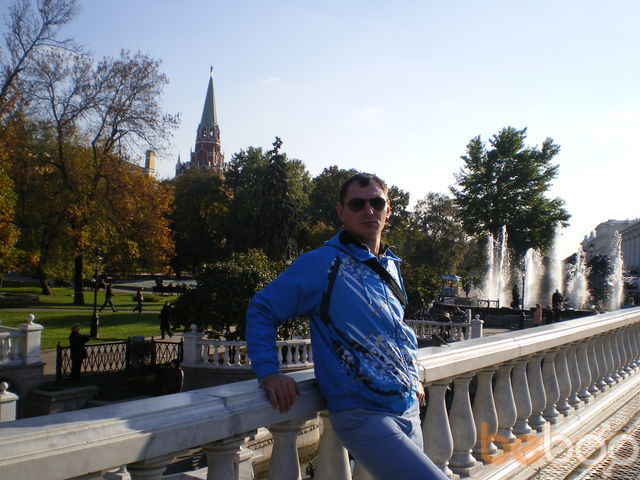  ,   Alex Trunk, 49 ,     , c 