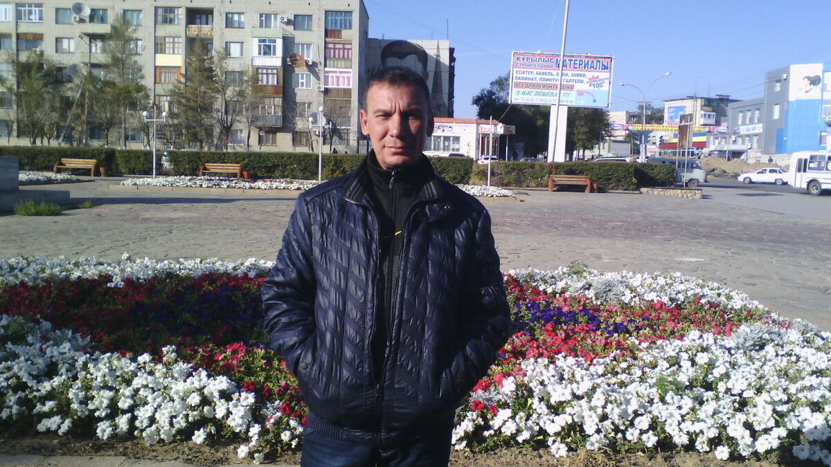  ,   Igor, 51 ,   