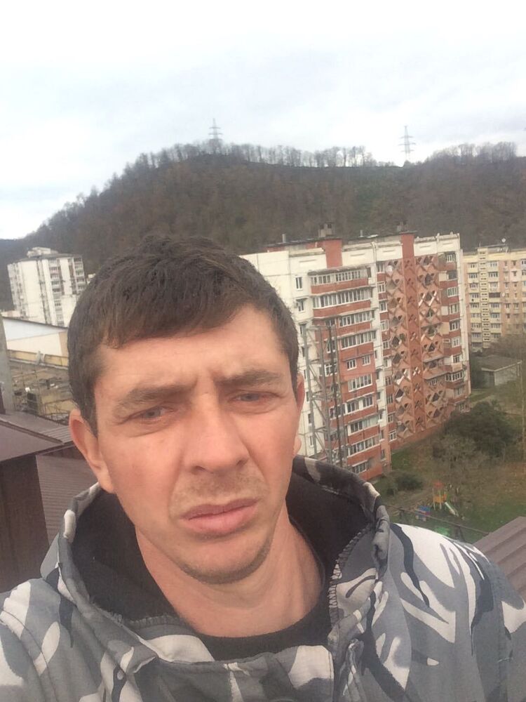  24699925  , 32 ,    