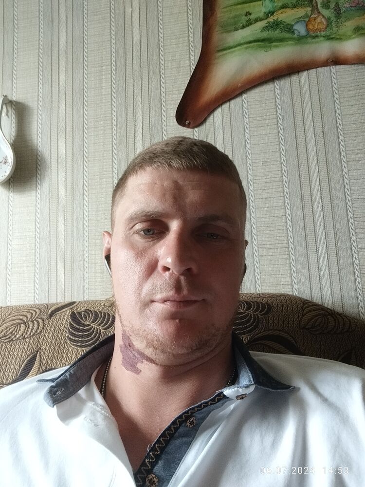  48692875  , 40 ,    