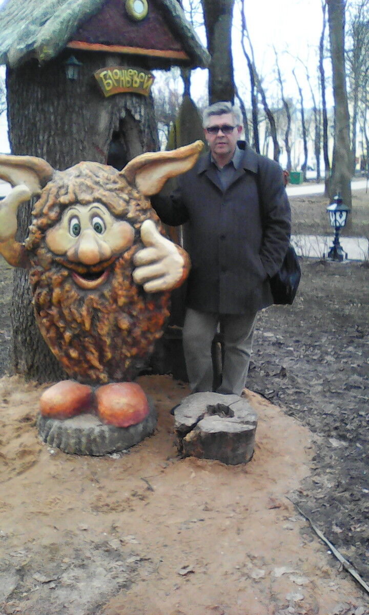 9511865  Sasha, 54 ,    