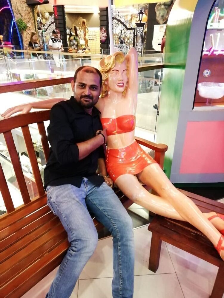  20284365  Jignesh, 41 ,    Ahmadabad