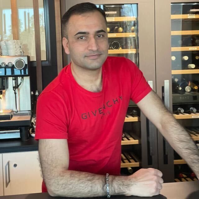  38551755  Khan, 25 ,    