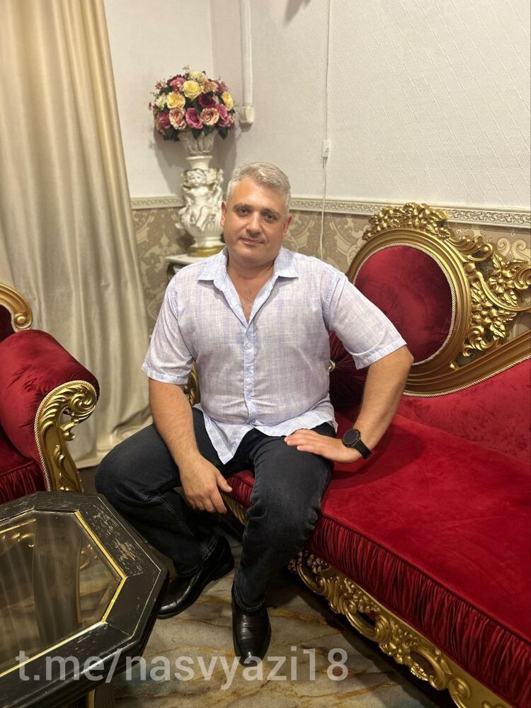  52843465  Gabriel, 55 ,     